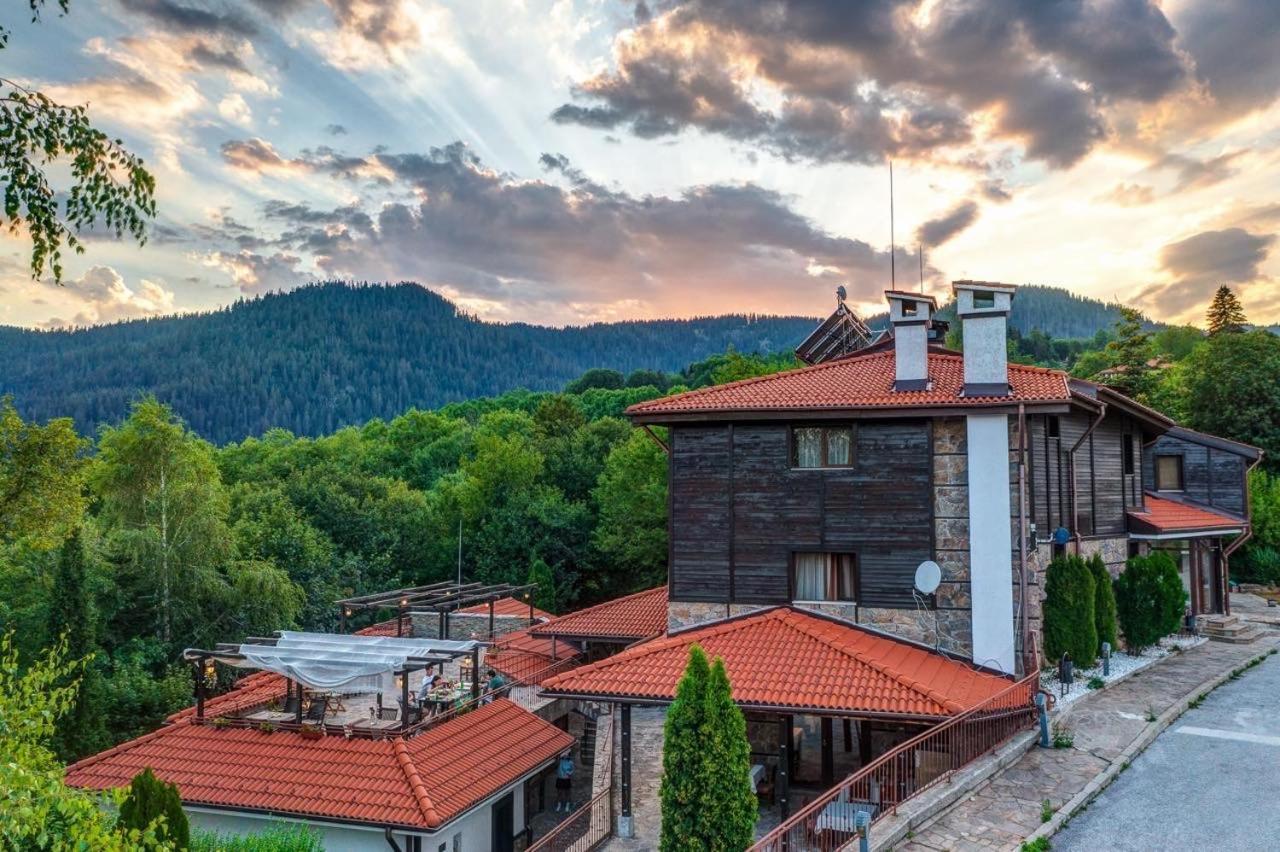Hotel Smilen Smolyan Exterior photo